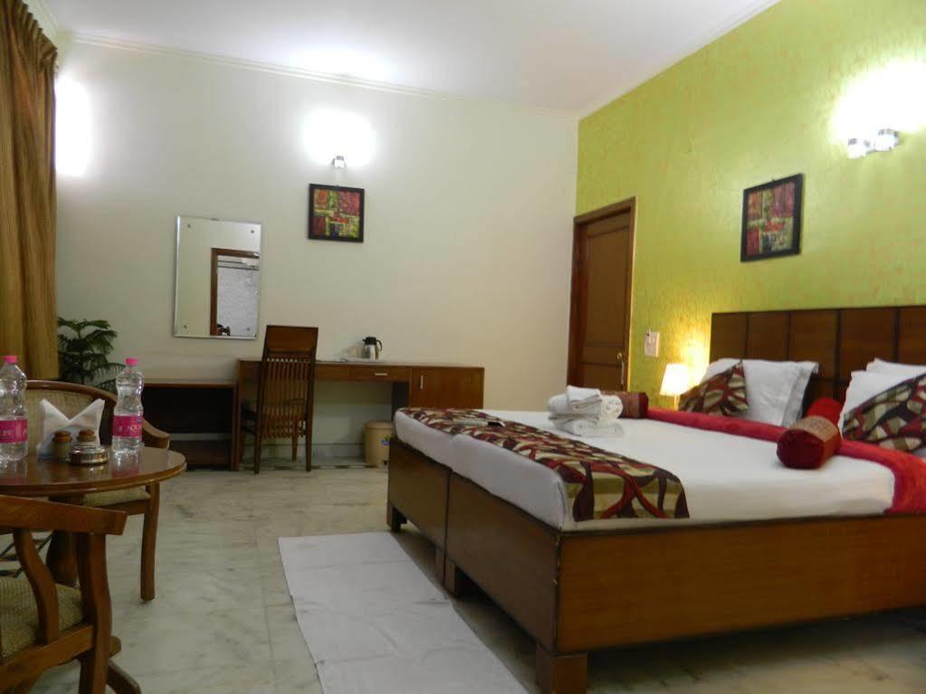 Hôtel Jmd Residency à New Delhi Extérieur photo
